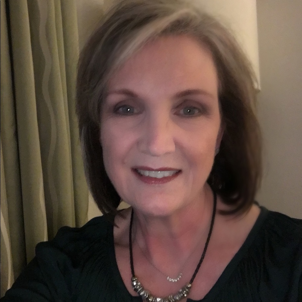 Meet your Posher, Melissa